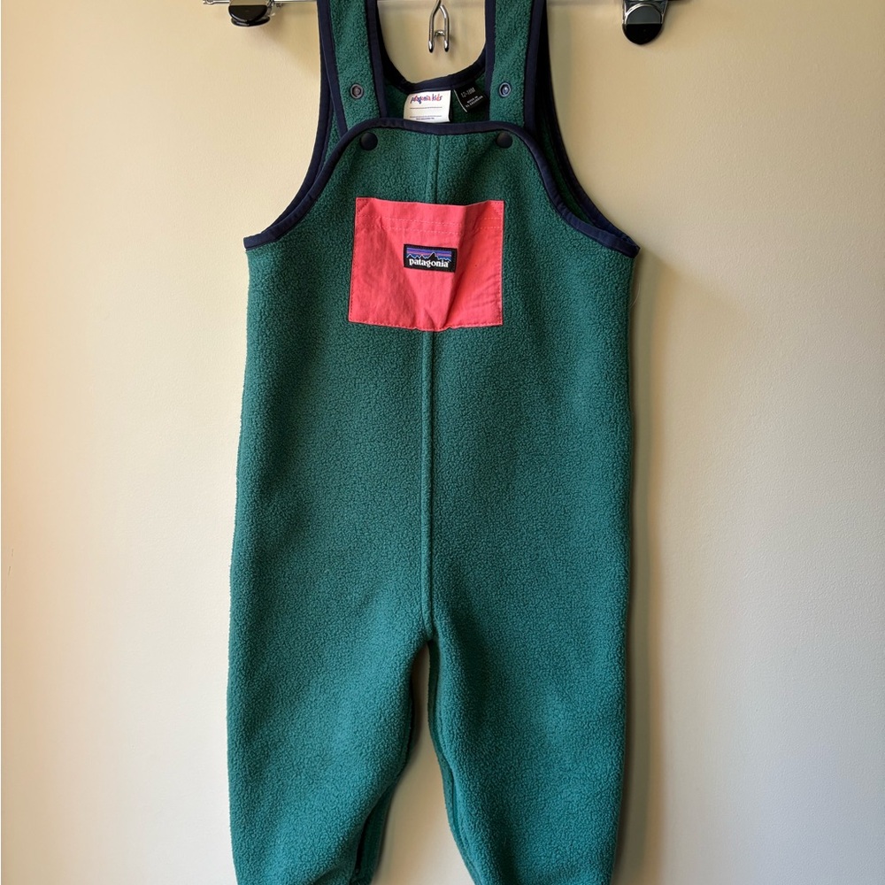 Patagonia Green Baby Synchilla Fleece Overalls with Pink Pocket